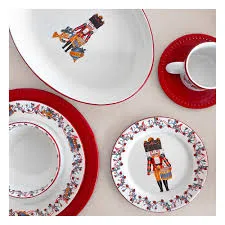 PELTRE PLATO OVALADO 32CM CASCANUECES